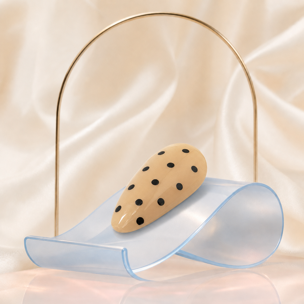 Polka Dot Noir